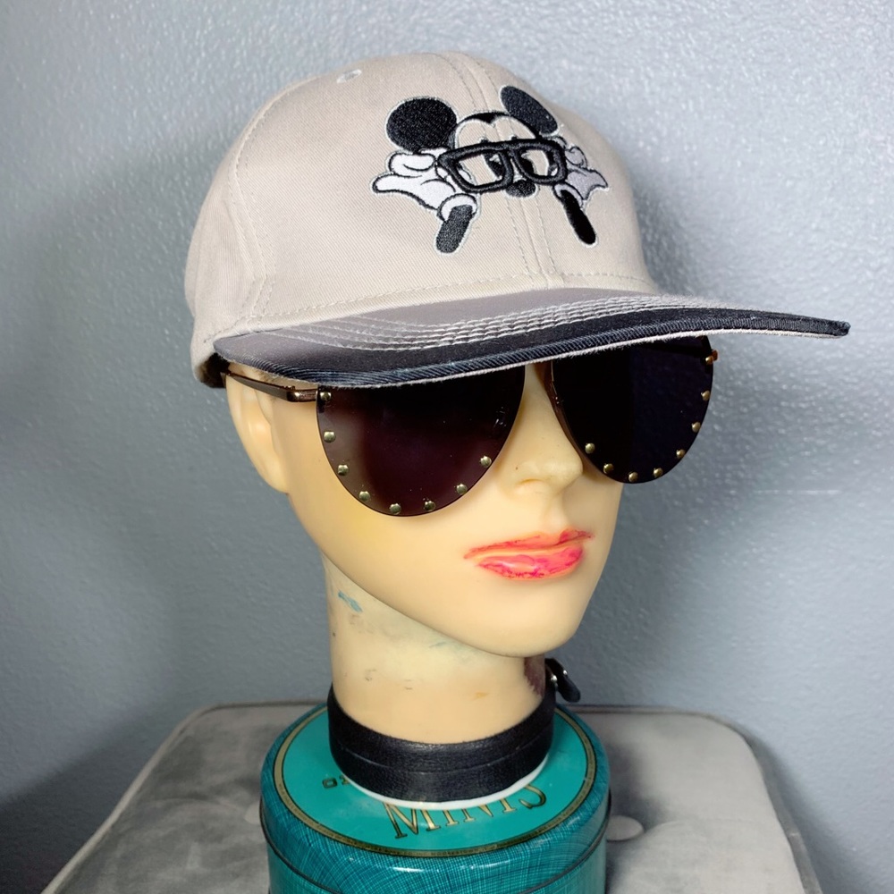 DISNEY, hipster Mickey Mouse hat!!